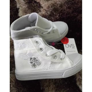 Giày sneaker cao cổ bé gái