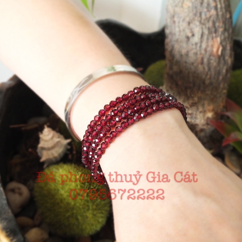 Vòng tay đá garnet cắt giác vip 5A có kiểm định siêu đẹp