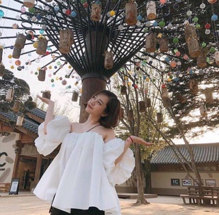 Áo trễ vai trắng Off-Shoulder Top