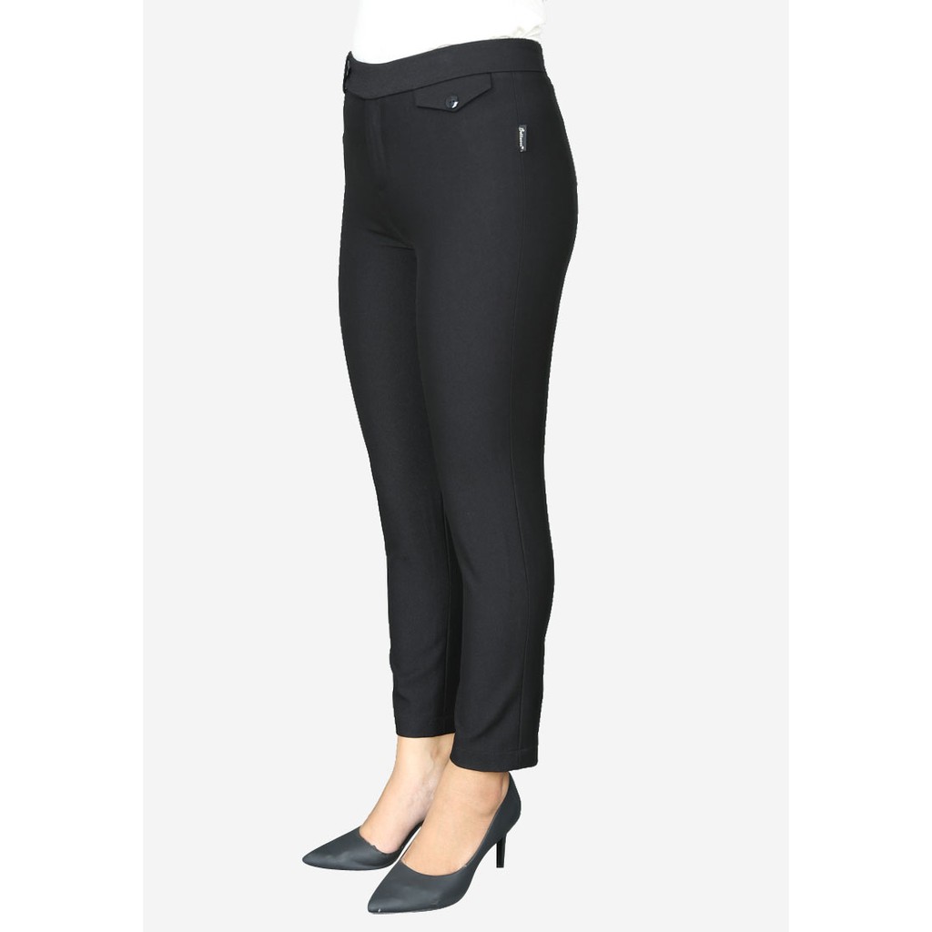 Quần ống côn cộc vải bò đen quai nhê luồn cạp nắp túi giả The One Fashion QL239DE4