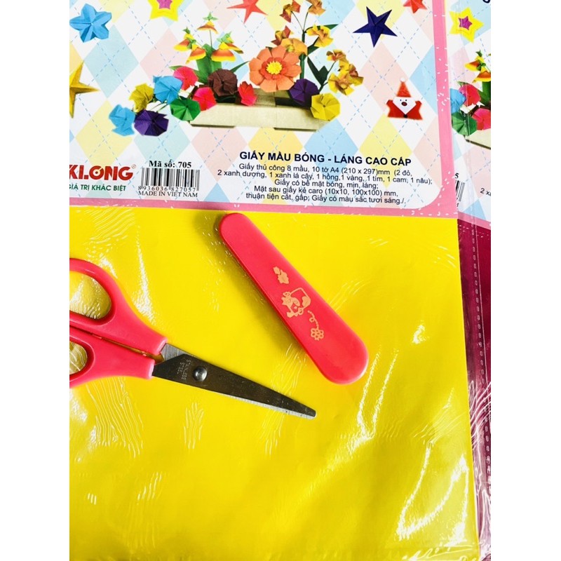Kéo có nắp đậy an toàn cho bé