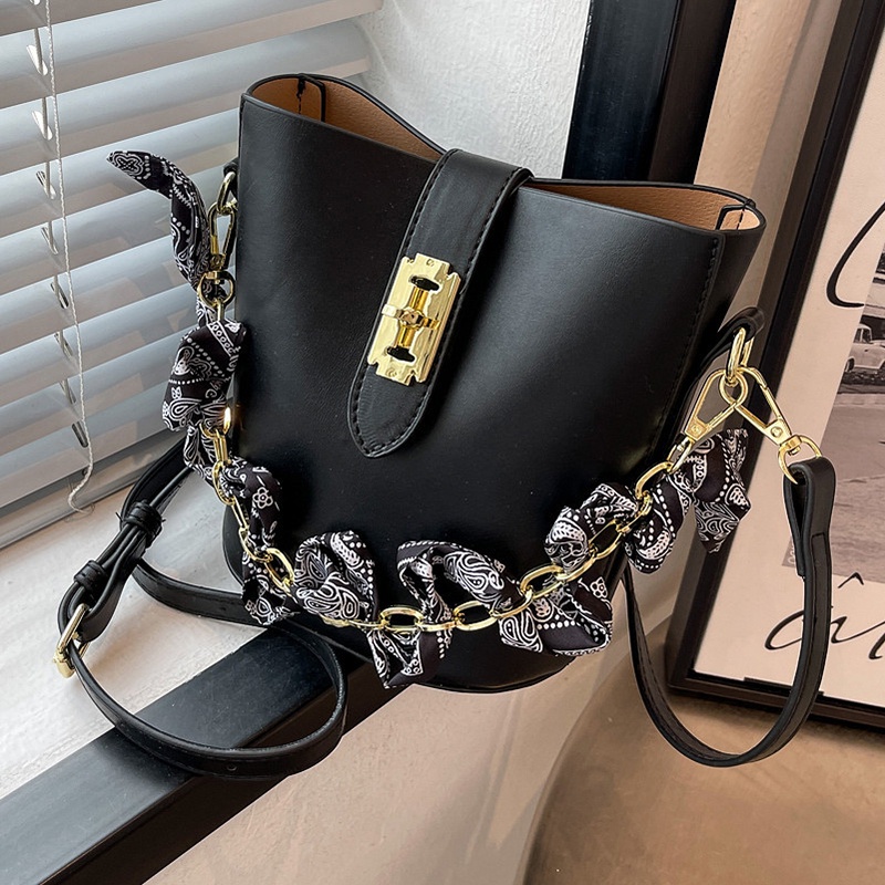 Túi Xách bucket Dây Xích Đeo Vai Thời Trang Cho Nữ