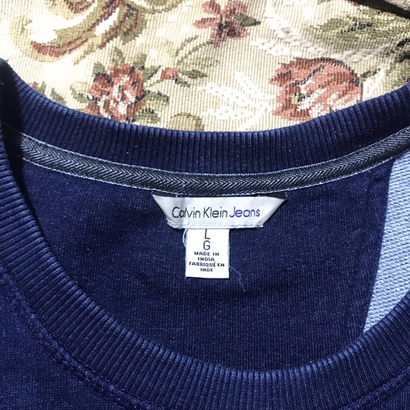 Áo thun Sweater hiệu Calvin klein Jeans màu jeans size L