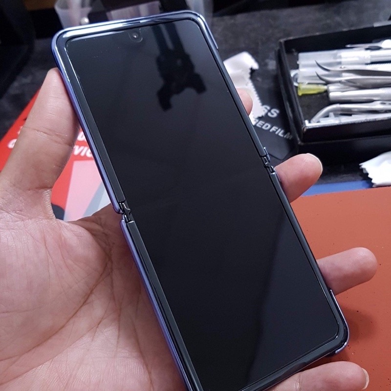 Ốp lưng trong cứng cho Samsung Z Flip gờ cao 4 góc chống sốc trong suốt