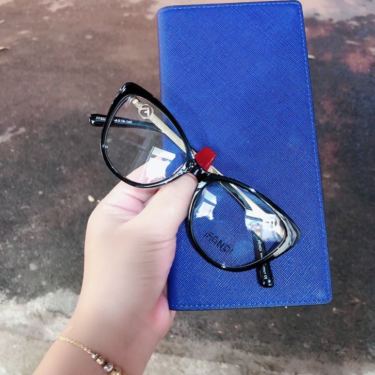 Kính giả cận 0 độ mắt mèo đeo cực kute, gọng kim loại cao cấp Windy.com