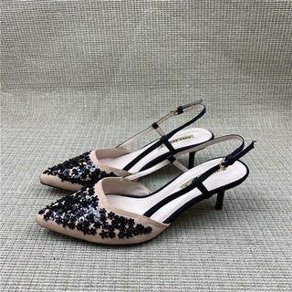 Giày cao gót đính cườm