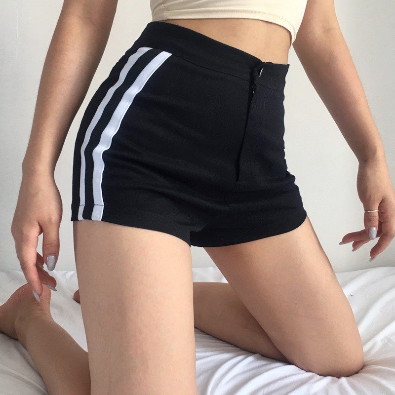 SHORT KAKI ĐEN 2 SỌC TRẮNG