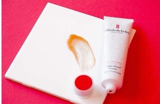 Kem dưỡng da Elizabeth Arden