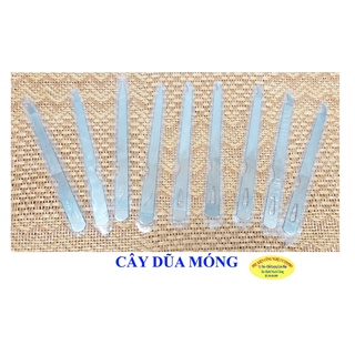 Cây dũa móng tay dũa móng chân chất liệu thép dài 12cm khắc chữ nghia