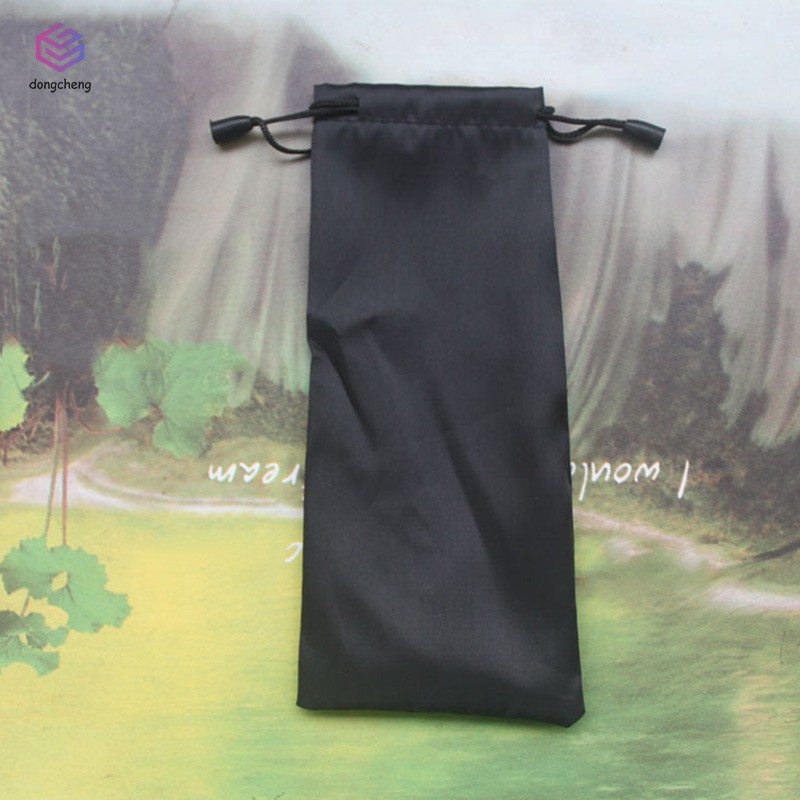 Bộ dụng cụ dựng lều gồm cọc + dây thừng + túi đựng + khóa chuyên dụng cho dịp dã ngoại