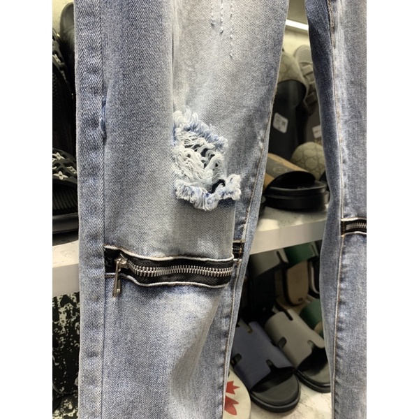 quần xanh vá rách gối kèm theo cái khoá siêu nét 2022