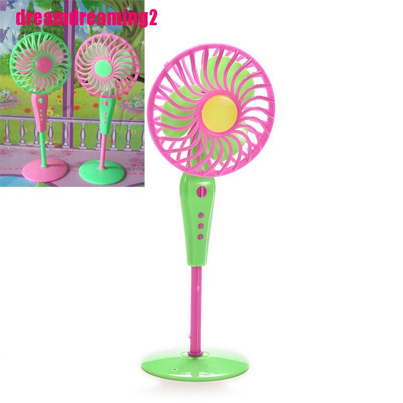 Quạt mini Màu Sắc Ngẫu Nhiên Dành Cho Búp Bê Barbie