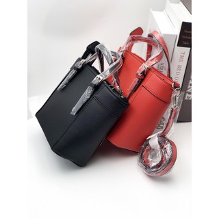 Túi xách Guess