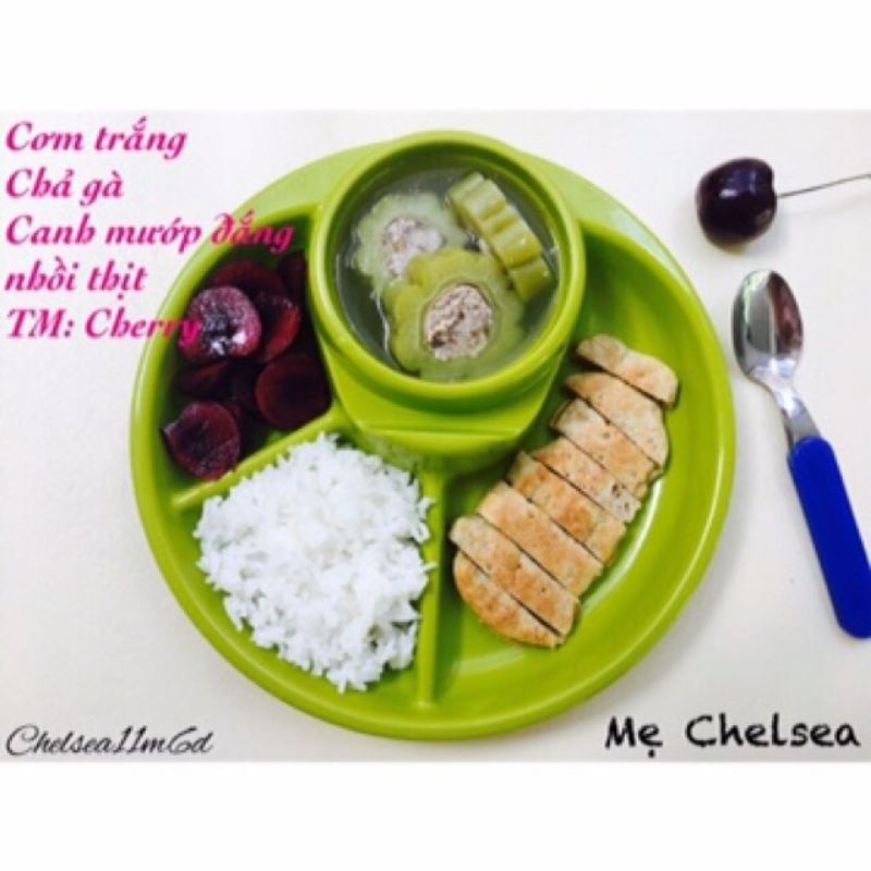 Khay ăn tròn 3 ngăn và 4 ngăn có chỗ để cốc cho bé