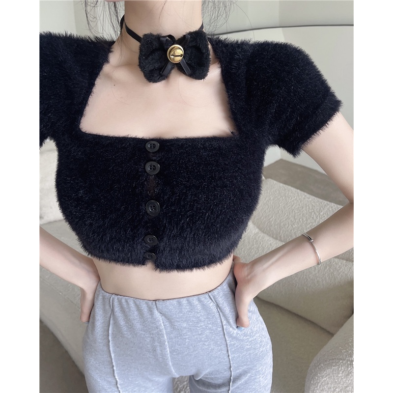 Áo Croptop Dệt Kim Không Tay Cổ Vuông Phối Lông Dễ Thương
