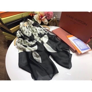 Khăn lụa lv mã 01 sale 350k còn 180k