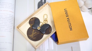 Móc khoá treo phụ kiện