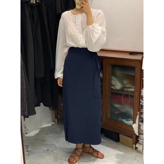 Áo sơ mi voan lụa cúc bọc 90203 CHERRYCOCO