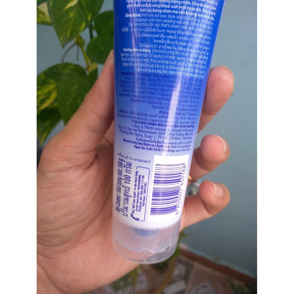 Sữa rửa mặt Clean & Clear 100g | BigBuy360 - bigbuy360.vn