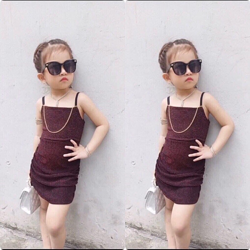 Váy thiết kế bé gái