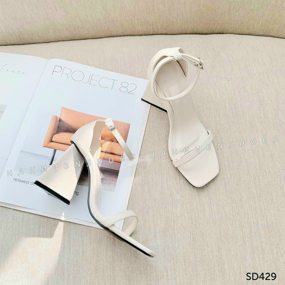 SẴN: Sandal 9f gót tam giác