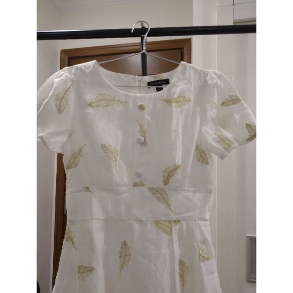 Đầm midi voan organza xoè tay bồng Banana Republic VNXK đầm công chúa xuất khẩu dư xịn dáng A phối nút vải màu trắng