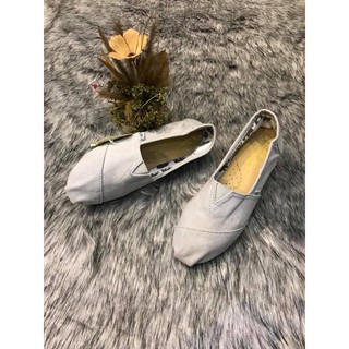 Giày Toms ghi đế xốp