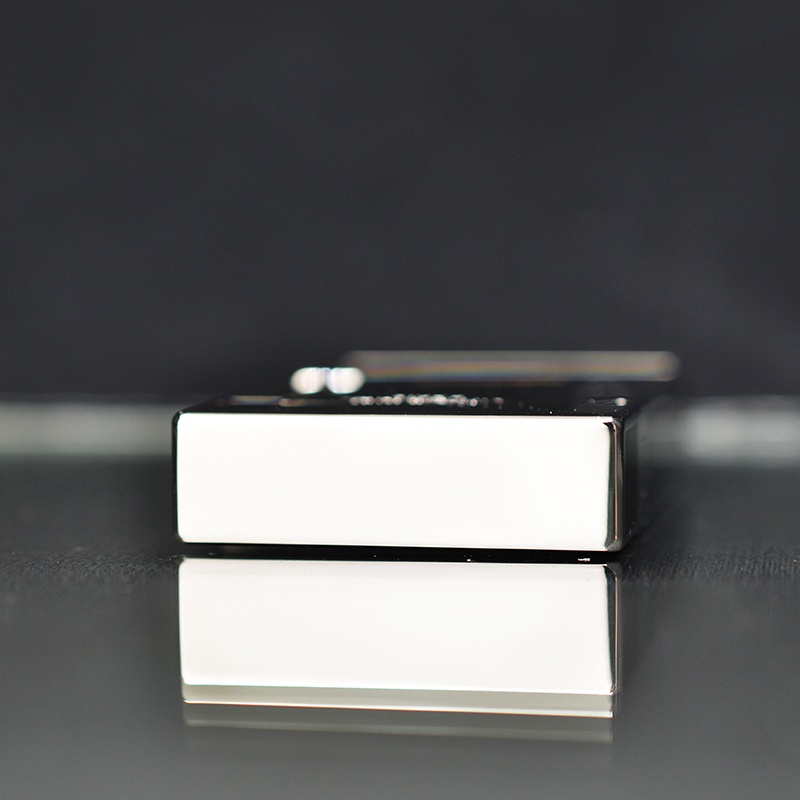 Bật l-ửa Dupont D151T-Sơn Mài Đen Ô Vuông Trắng CAO CẤP- SANG TRỌNG