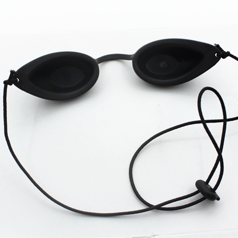 Kính đen CAO SU bảo vệ mắt cho khách hàng, dùng trong spa