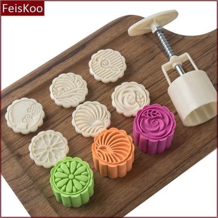 Khuôn làm bánh trung thu lò xo 6 mặt hoạ tiết ngẫu nhiên (100g)