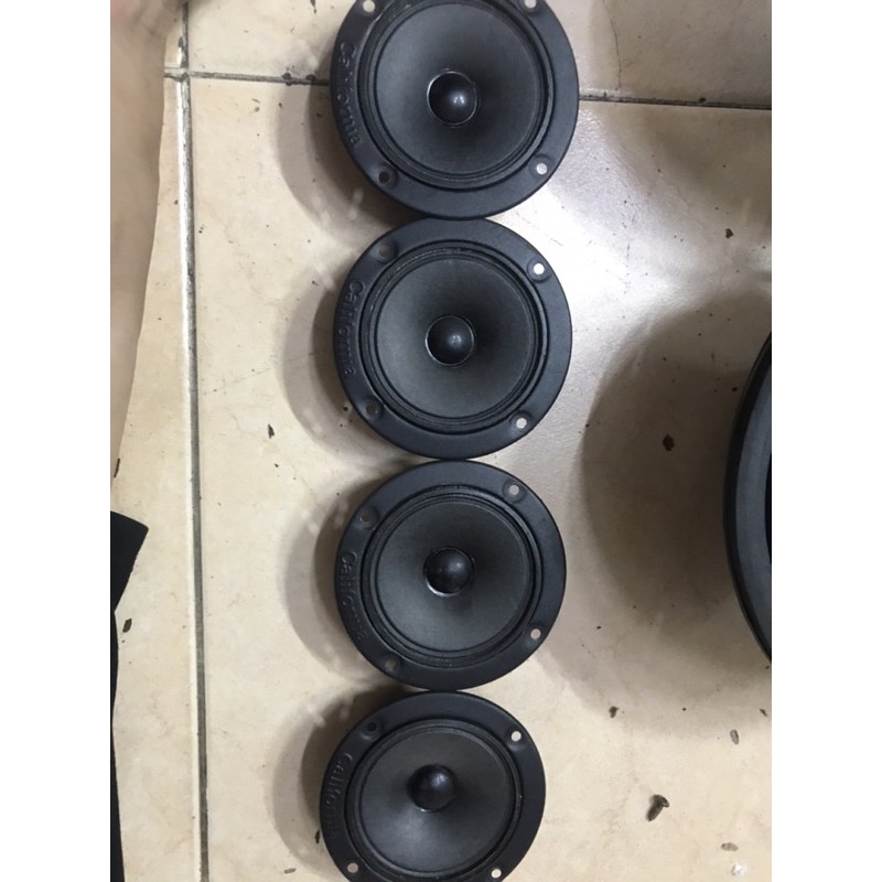 Loa rời california 2 tấc