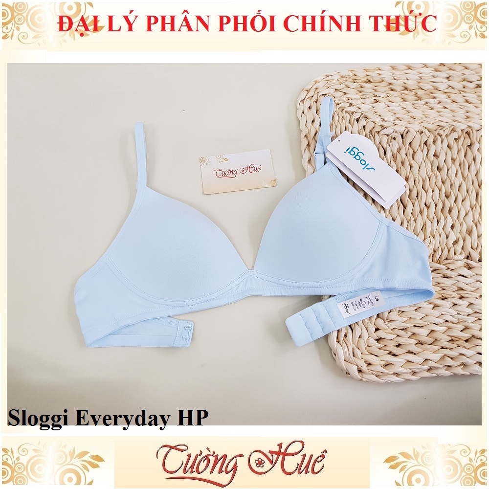 Áo lót nữ Triumph Sloggi Everyday HP không gọng, mút mỏng.