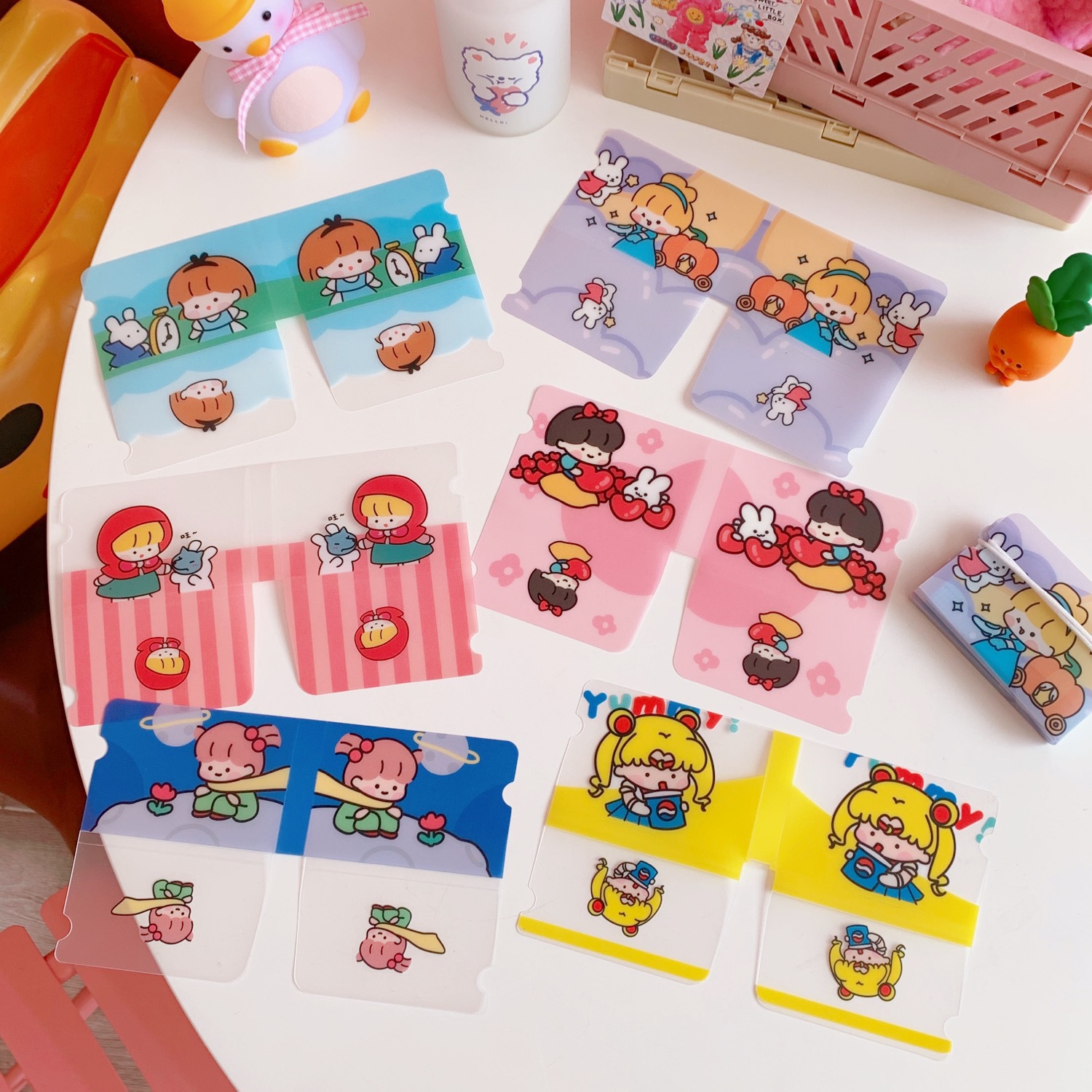 Dễ Thương Kẹp Giữ Khẩu Trang Gấp Gọn Họa Tiết Hoạt Hình Xinh Xắn Dành Cho Nữ