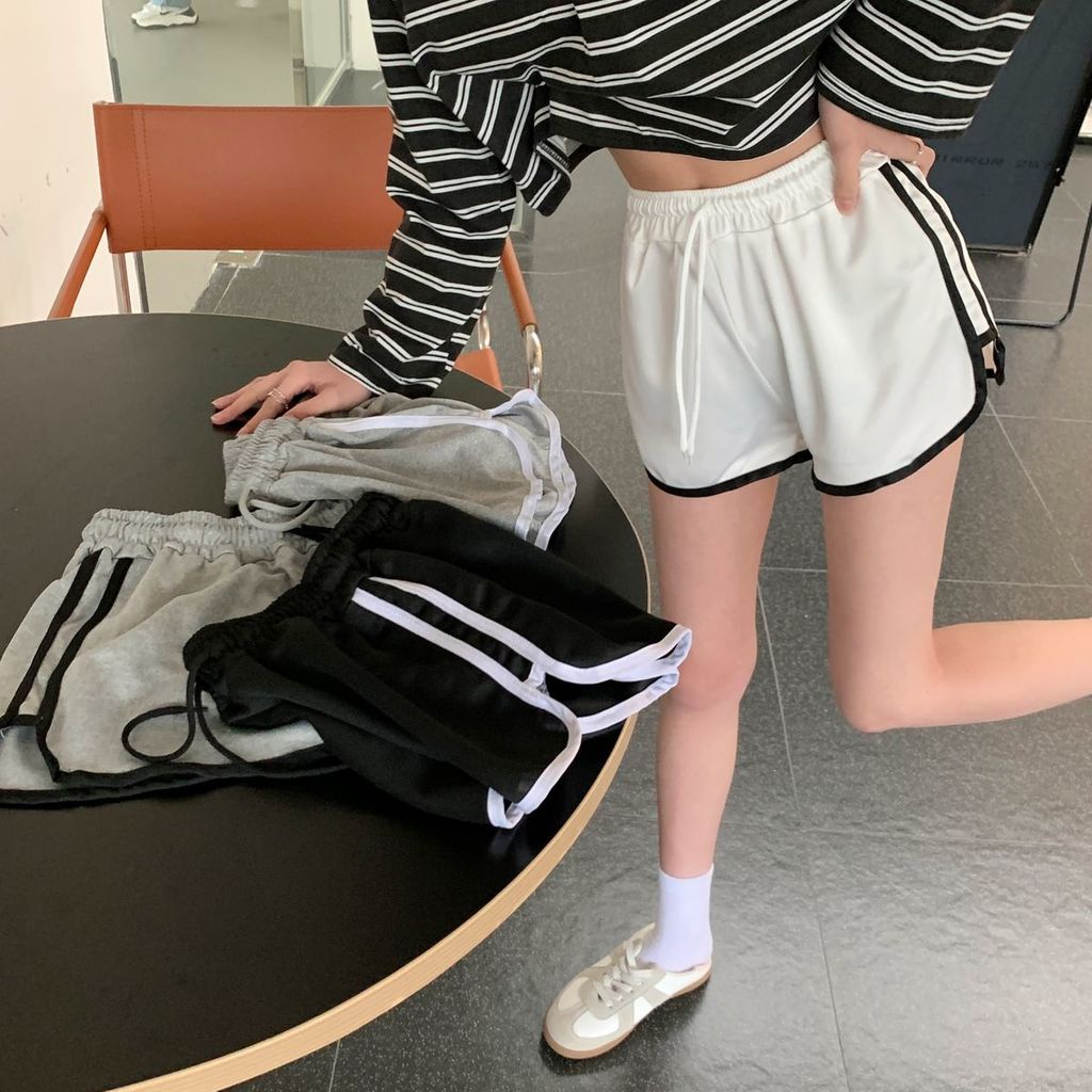 Quần Short Thể Thao Nữ Lưng Cao Dây Rút