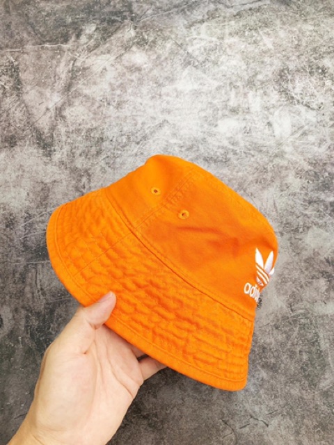 Mũ bucket Adidas
