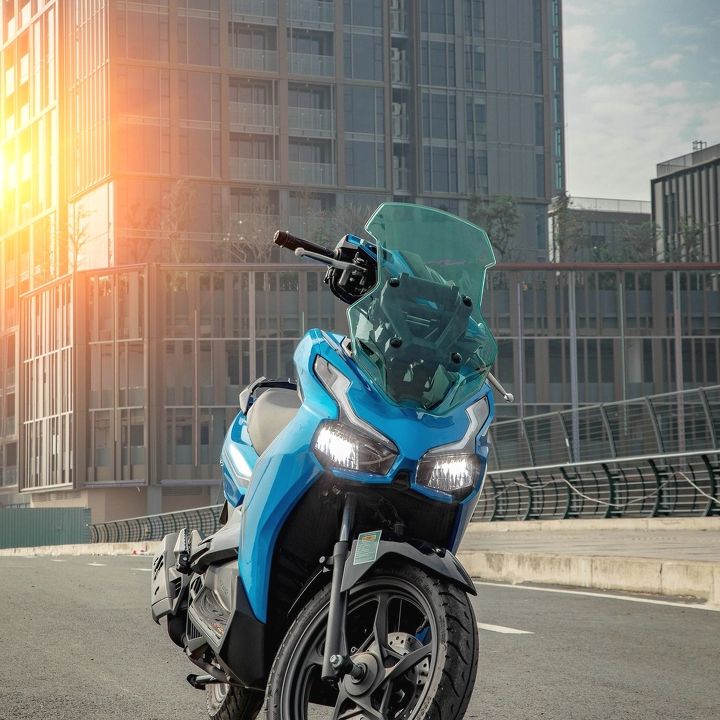 Kính Chắn Gió Air Blade 2021 2022 Zhi.Pat Nhựa PC Kỹ Thuật Chiều Cao Linh Hoạt 3 Nấc Chỉnh bảo hành chính hãng 1 năm