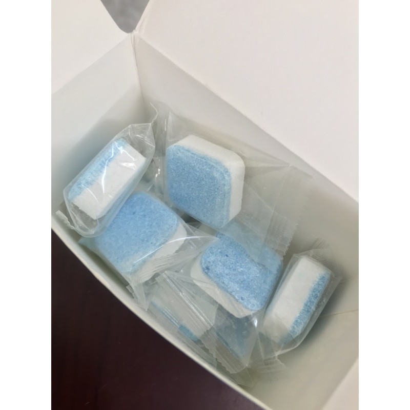 Hộp 12 viên tẩy lồng máy giặt, sủi sạch vi khuẩn - giúp tẩy sạch cặn bẩn trong máy giặt