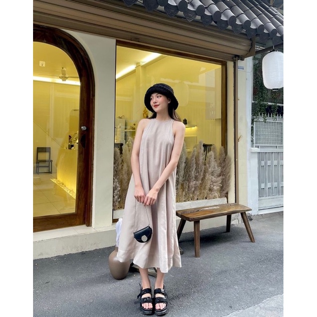 Đầm cổ yếm xoè Nina dress