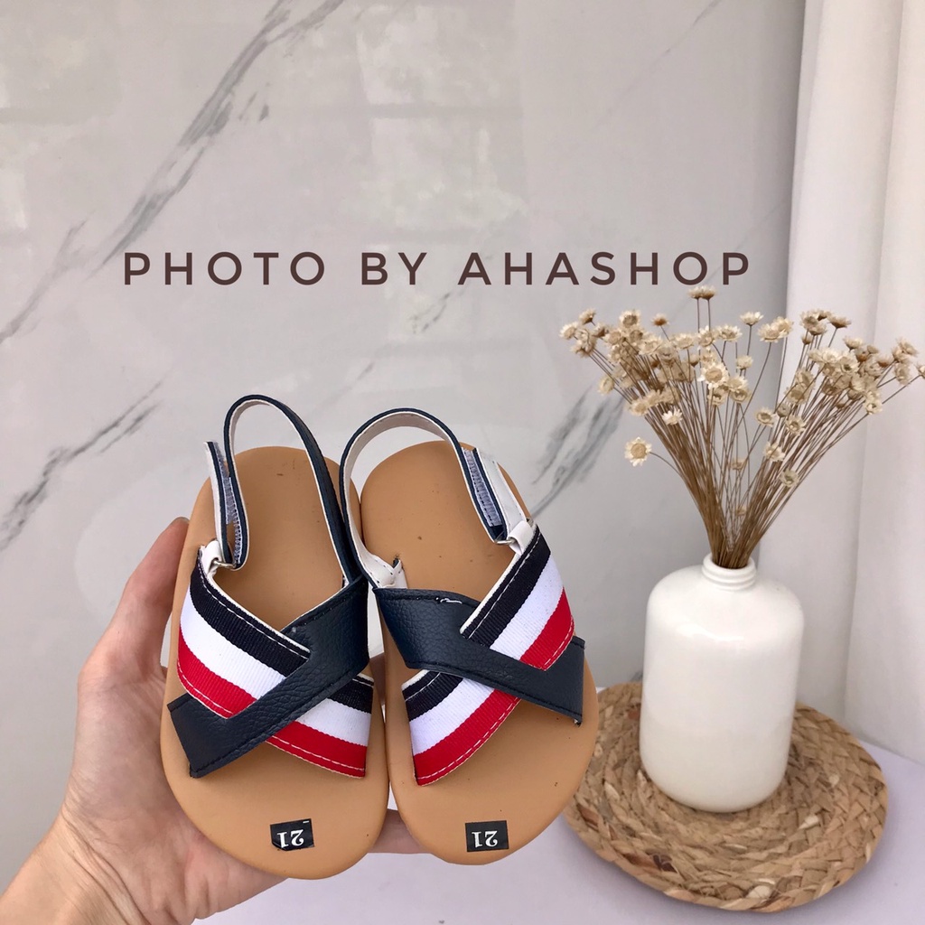 Sẵn Dép Sandal Dép Quai Hậu Quai Chéo Kẻ Phong Cách Thể Thao Cho Bé Trai K072