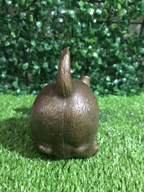 Tượng đồng con mèo