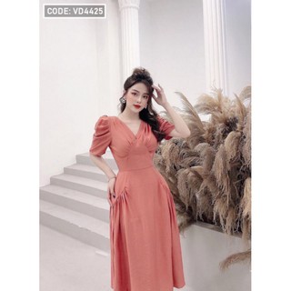 Đầm xòe xếp ly tay phồng