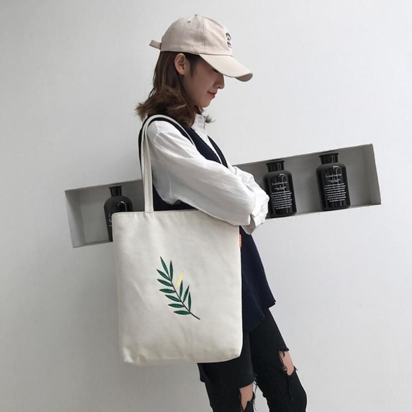 Túi tote túi vải cao cấp in hình chiếc lá dễ thương đựng đồ đi học đi chơi đi làm siêu tiện lợi phong cách Hàn Quốc