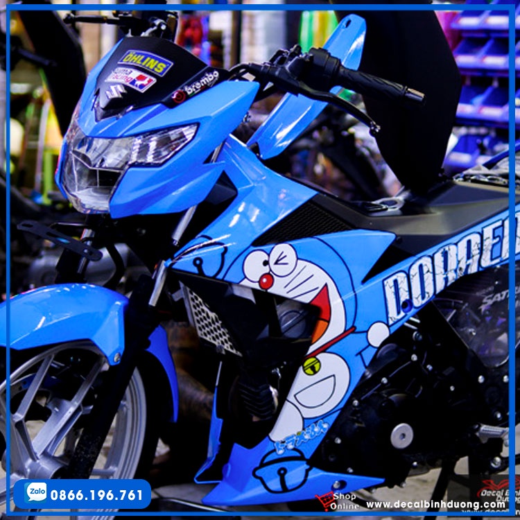 Tem Trùm Xe Satria/ Raider Doremon   Xanh Trắng Thể thao