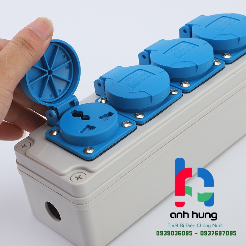 Hộp Nguồn Công Nghiệp _ Bộ Chia Nguồn Điện Ngoài Trời 4 Ổ Cắm Chống Nước EBCEE 2P + E - 16A 250V 4000W