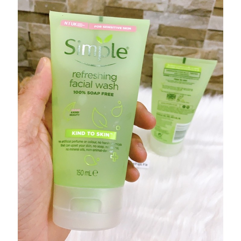 Sữa Rửa Mặt Simple Gel Kind To Skin Refreshing Facial Wash Gel