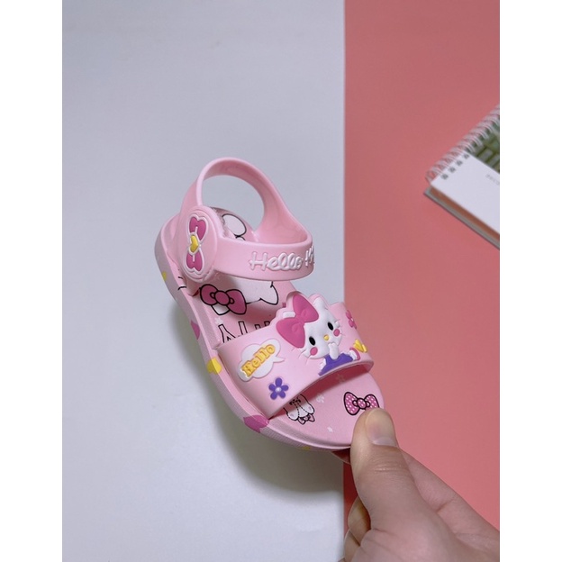 Xăng đan Hello kitty