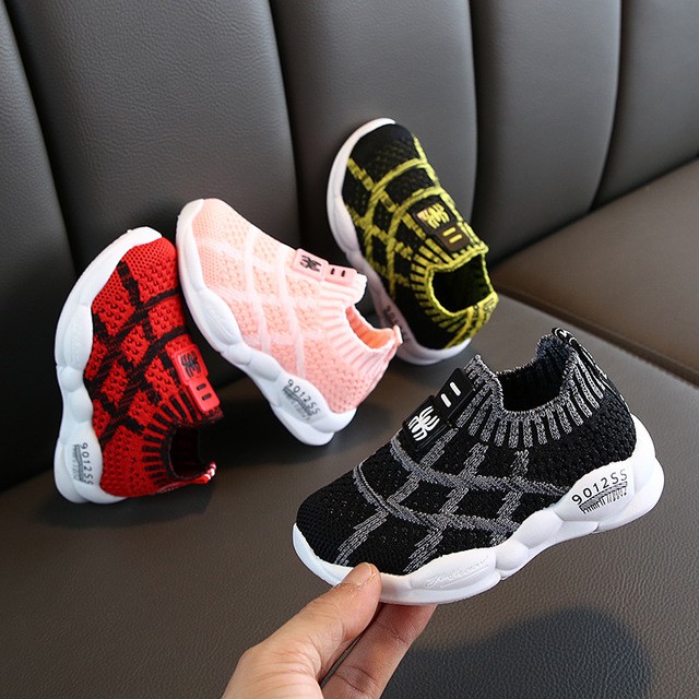 FREESHIP ĐƠN 50K_ Giày Mùa Thu Cho Bé Logo Nhện Mã 9012ss Size 21-32