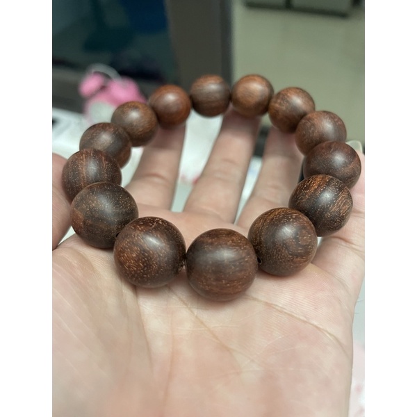 Vòng tay gỗ vương mộc tử đàn nam Ấn Độ size 16 li sâu 14 viên