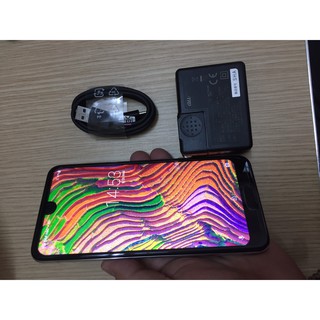 Điện thoại Sharp Aquos R2 706SH