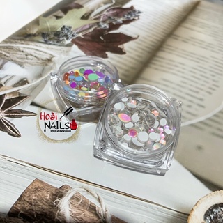 đá giọt sương gắn móng tay